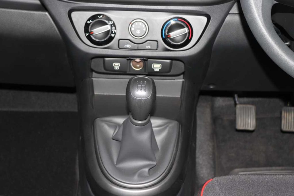 2026 HYUNDAI GRAND i10 1.0 MOTION/PREMIUM