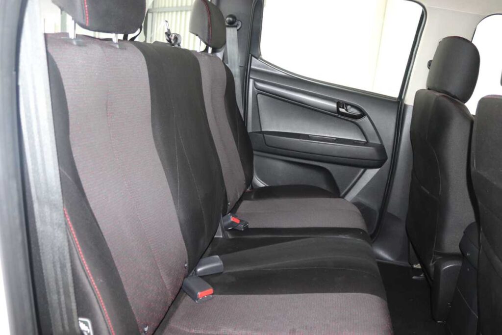 2022 ISUZU D-MAX 250 HO HI-RIDE A/T D/C P/U