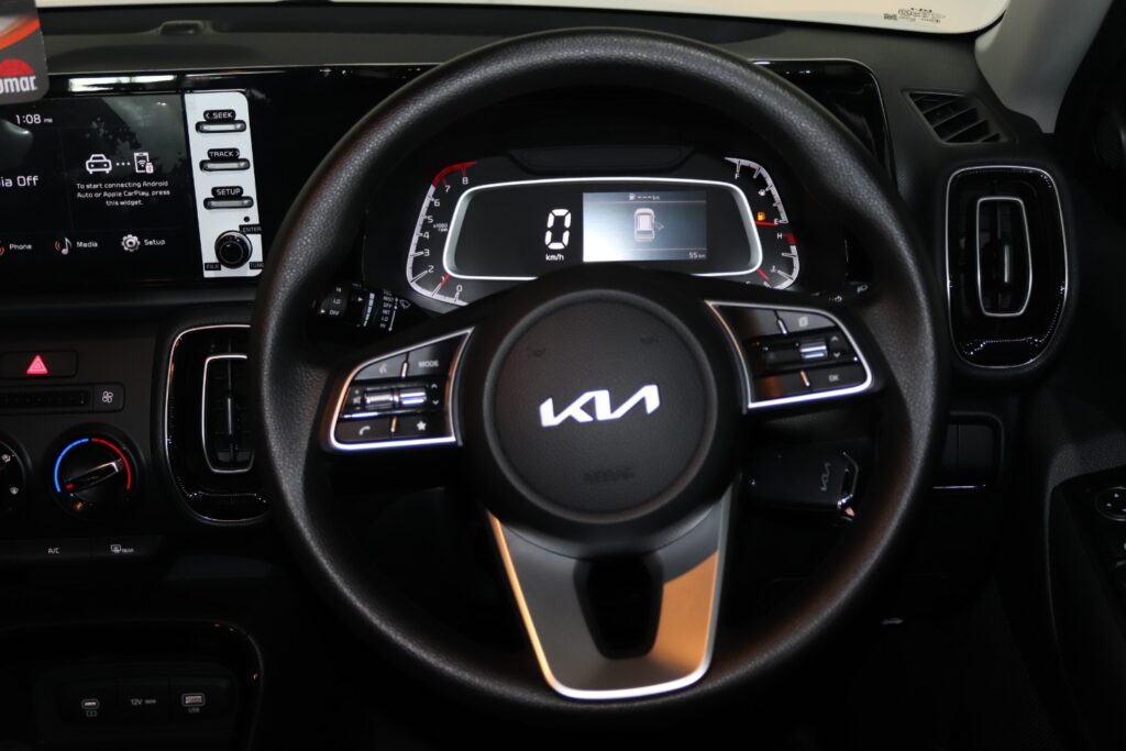 2026 KIA SONET 1.5  LX