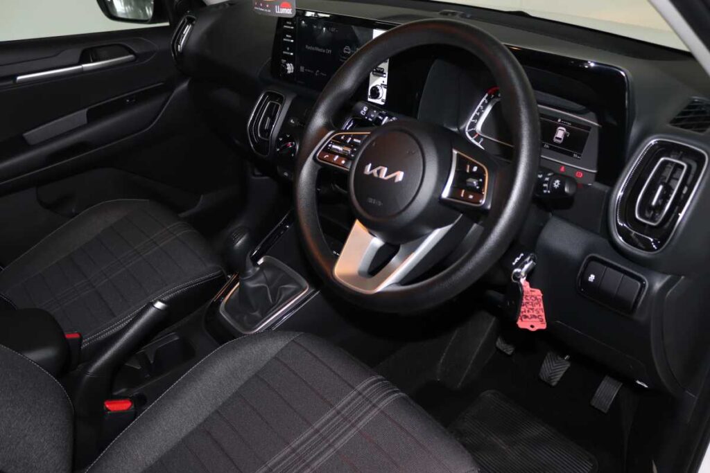 2026 KIA SONET 1.5  LX