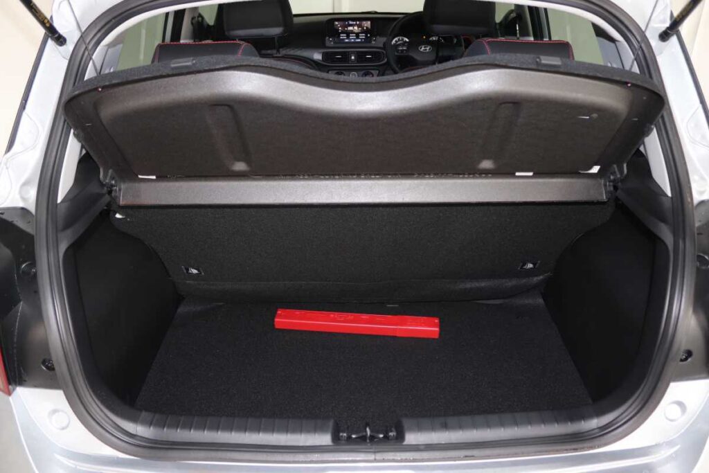 2026 HYUNDAI GRAND i10 1.0 MOTION/PREMIUM