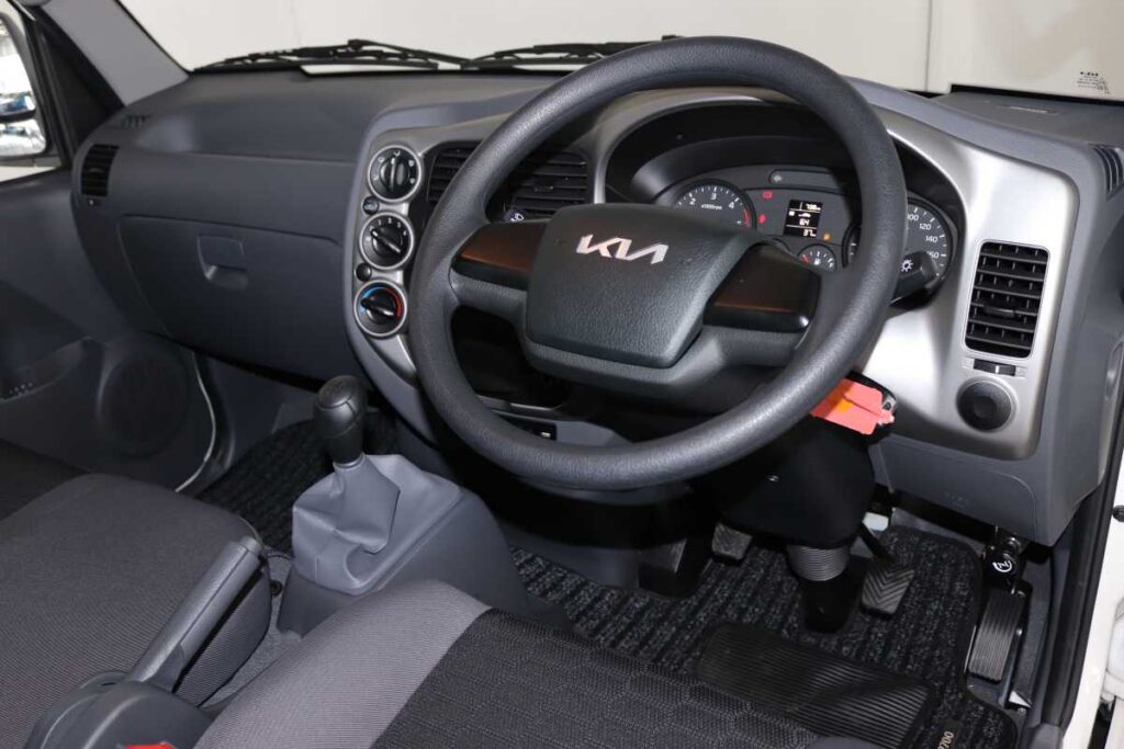 2026 KIA K 2700 WORKHORSE P/U S/C