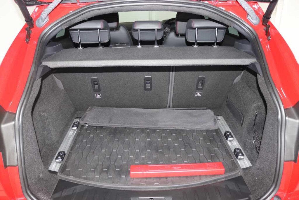 2018 JAGUAR E-PACE D180 2.0D FIRST EDITION (132KW)