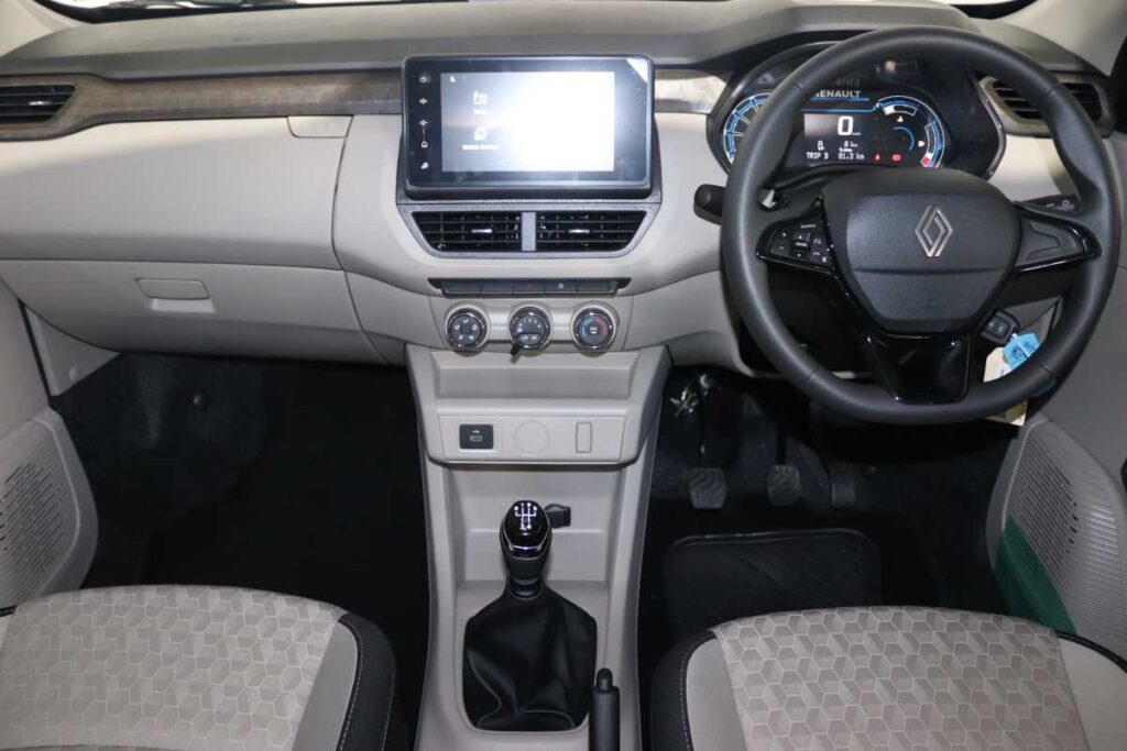 2026 RENAULT TRIBER 1.0 TECHNO