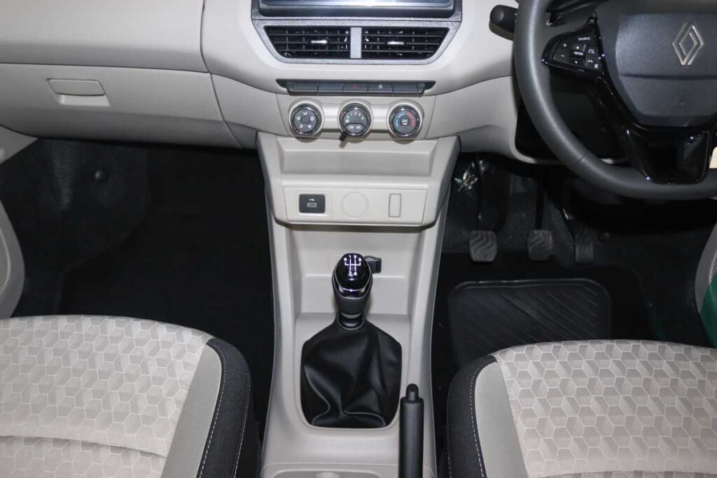 2026 RENAULT TRIBER 1.0 TECHNO