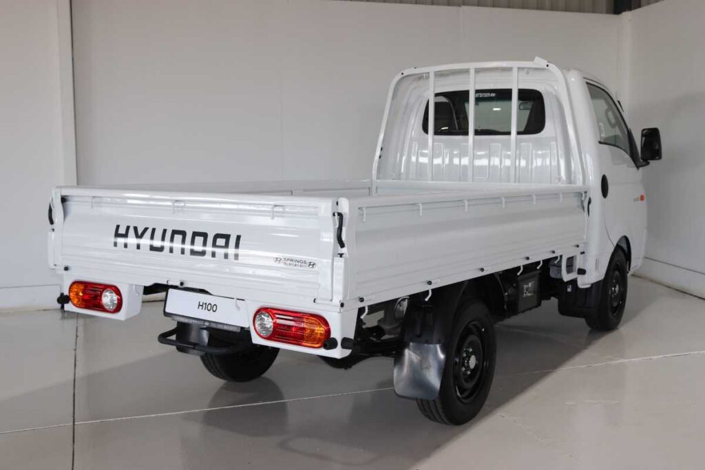 2026 HYUNDAI H100 2.6D A/C F/C D/S