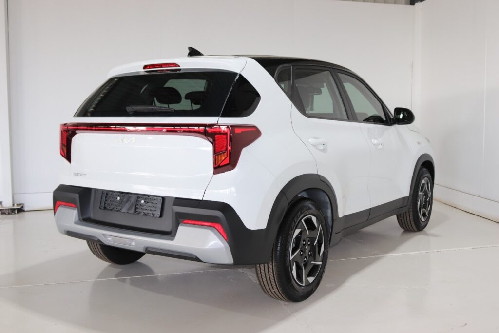 2026 KIA SONET 1.5 LX CVT