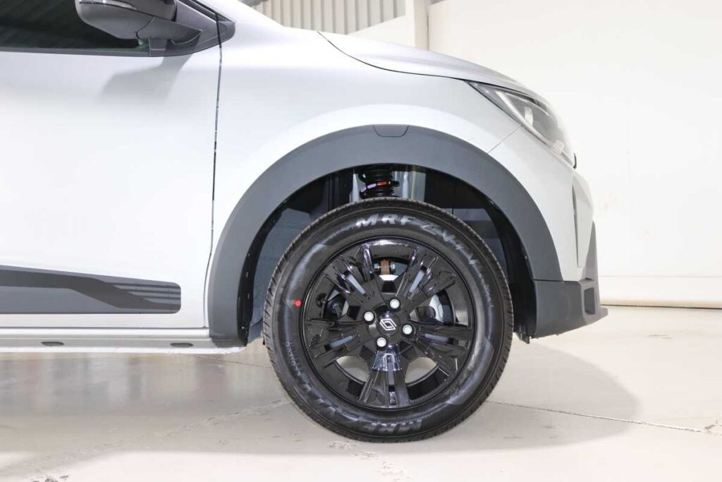 2026 RENAULT TRIBER 1.0 TECHNO