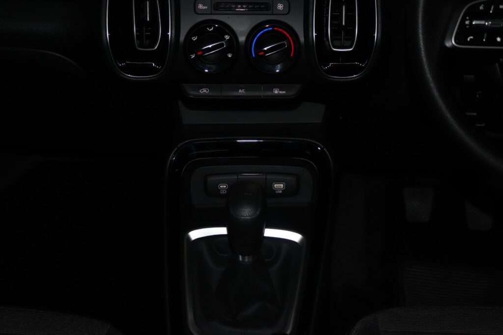 2026 KIA SONET 1.5 LS