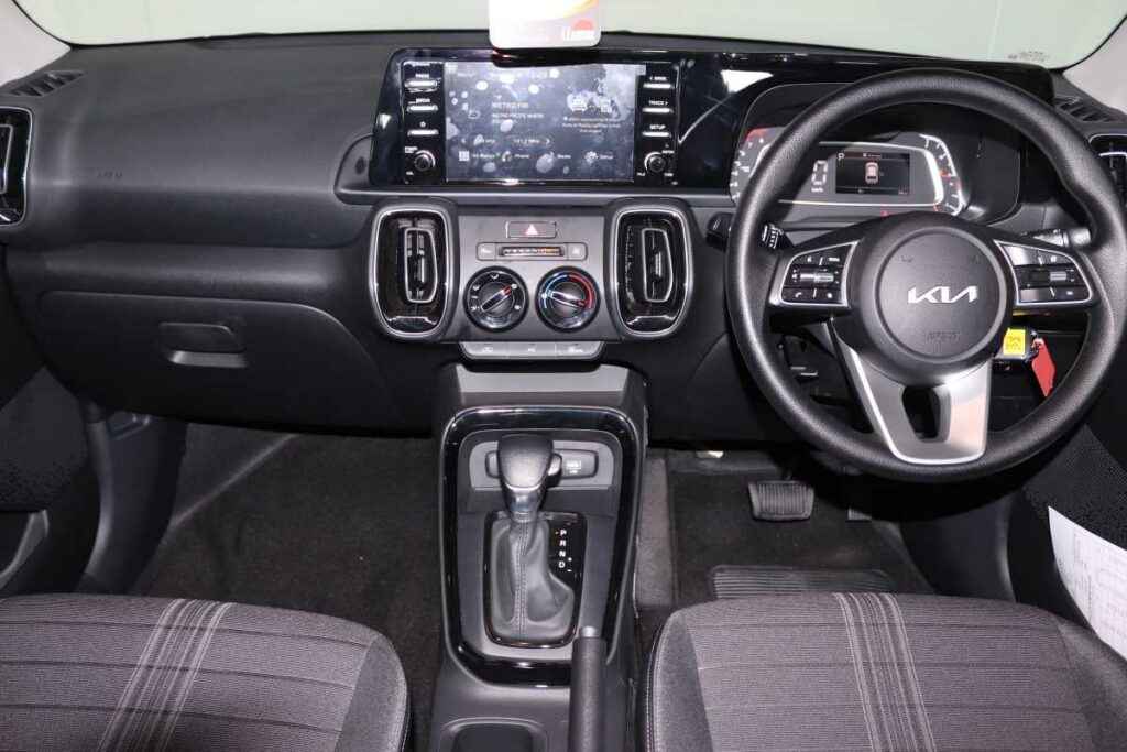 2026 KIA SONET 1.5 LX CVT