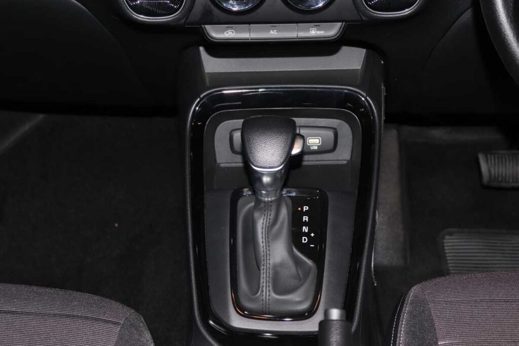 2026 KIA SONET 1.5 LX CVT