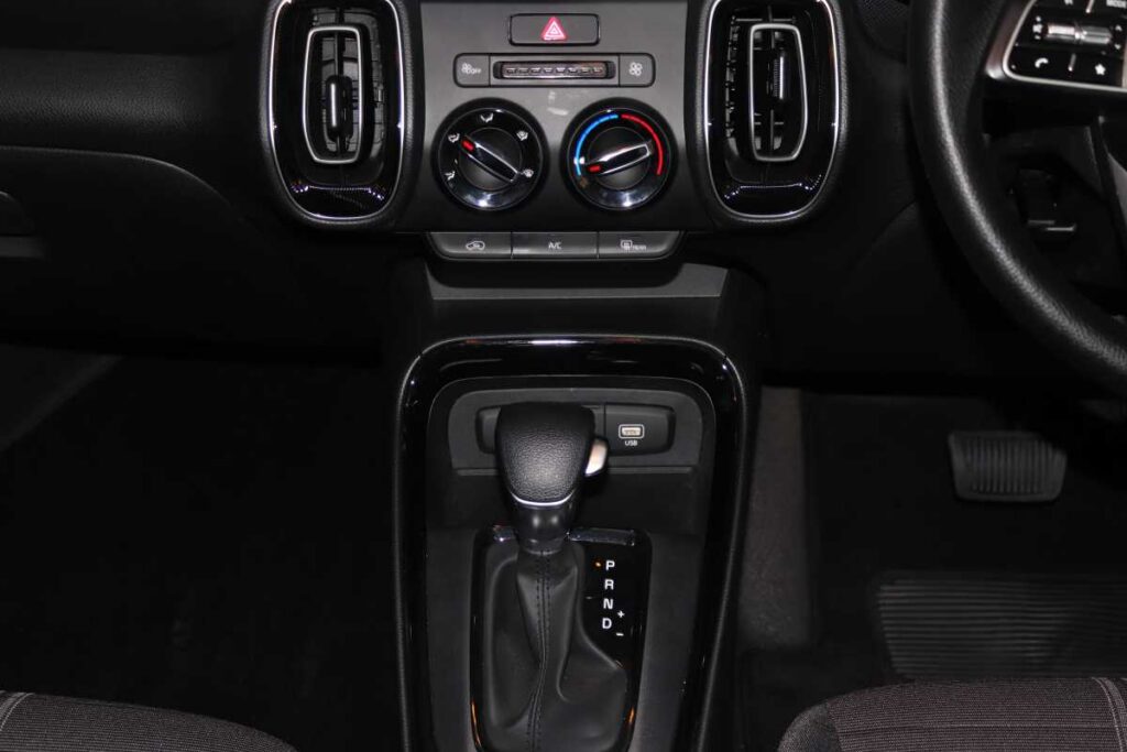 2026 KIA SONET 1.5 LX CVT