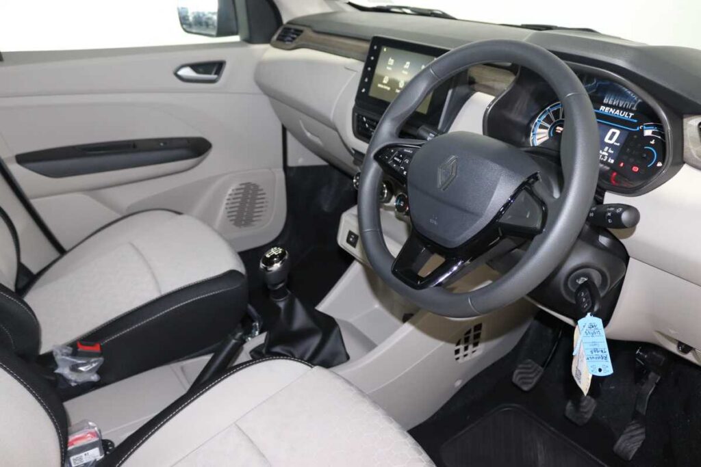 2026 RENAULT TRIBER 1.0 TECHNO