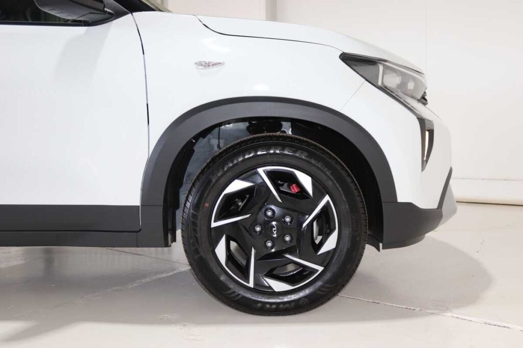 2026 KIA SONET 1.5 LX CVT