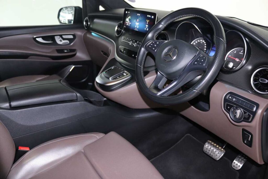 2023 MERCEDES-BENZ V300d EXCLUSIVE