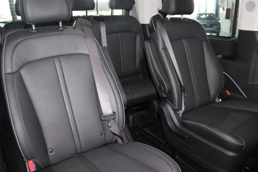 2026 HYUNDAI STARIA 2.2D LUXURY A/T