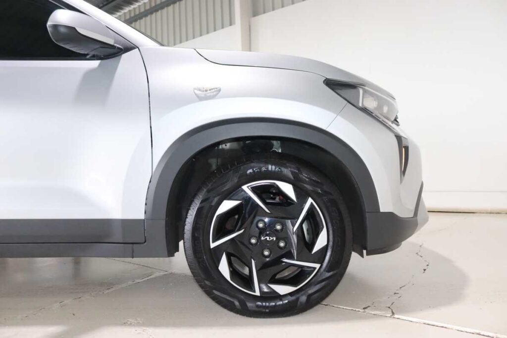 2024 KIA SONET 1.5 LX CVT