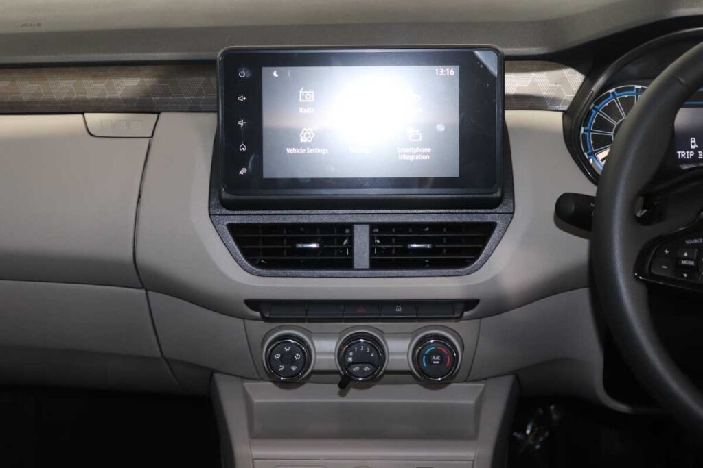 2026 RENAULT TRIBER 1.0 TECHNO