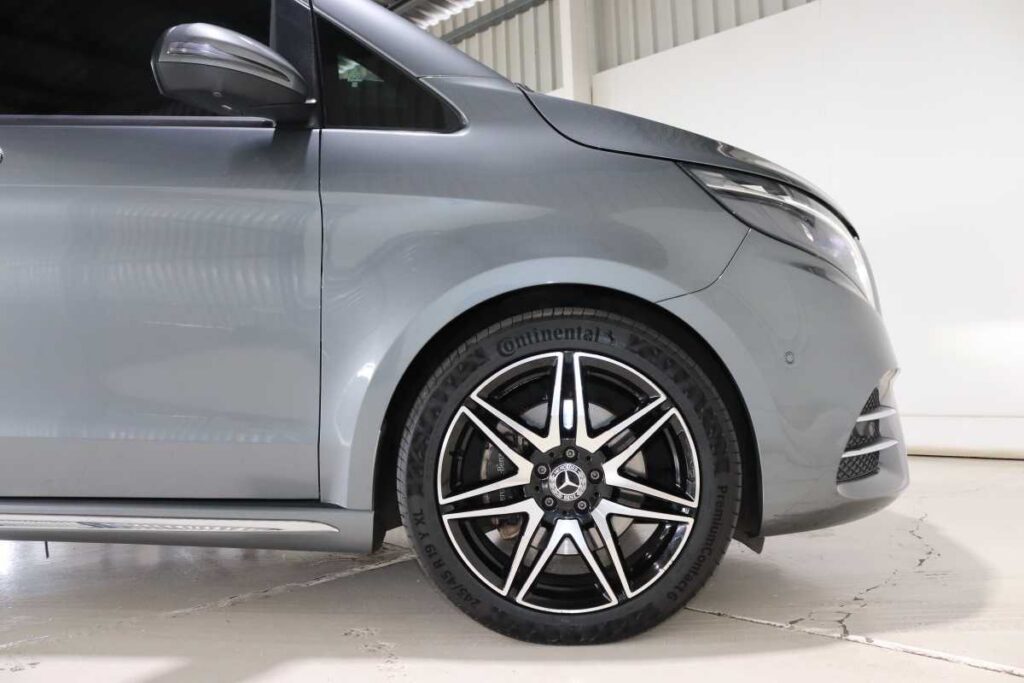 2023 MERCEDES-BENZ V300d EXCLUSIVE