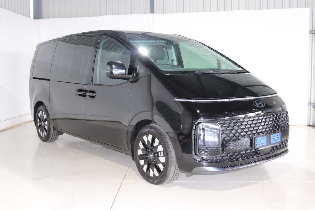 2026 HYUNDAI STARIA 2.2D LUXURY A/T