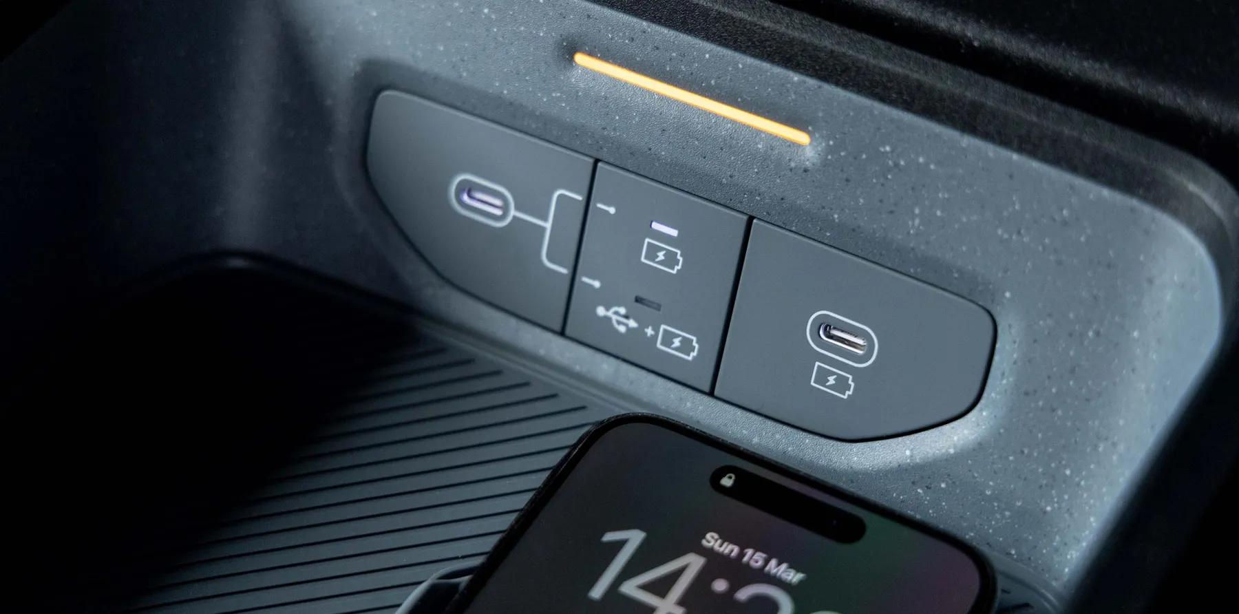 889bd0b8-9cf4-46c7-8488-d58b6b0065a7