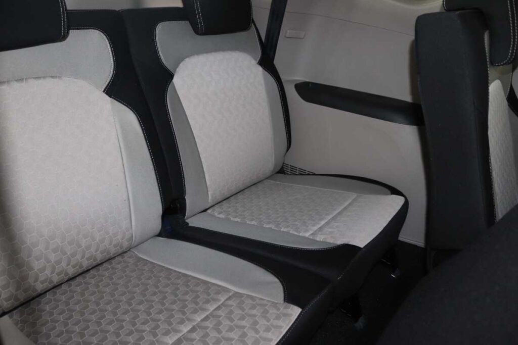 2026 RENAULT TRIBER 1.0 TECHNO