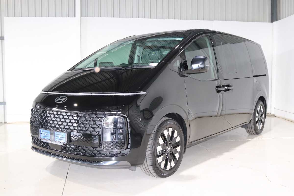 2026 HYUNDAI STARIA 2.2D LUXURY A/T