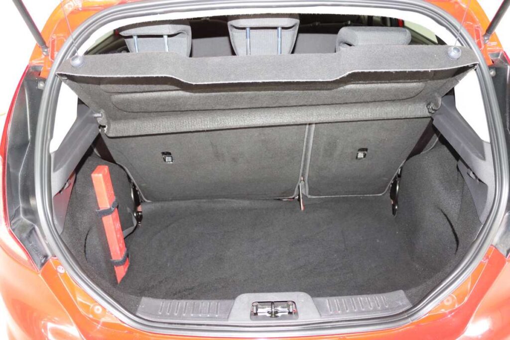 2014 FORD FIESTA 1.4 AMBIENTE 5 Dr