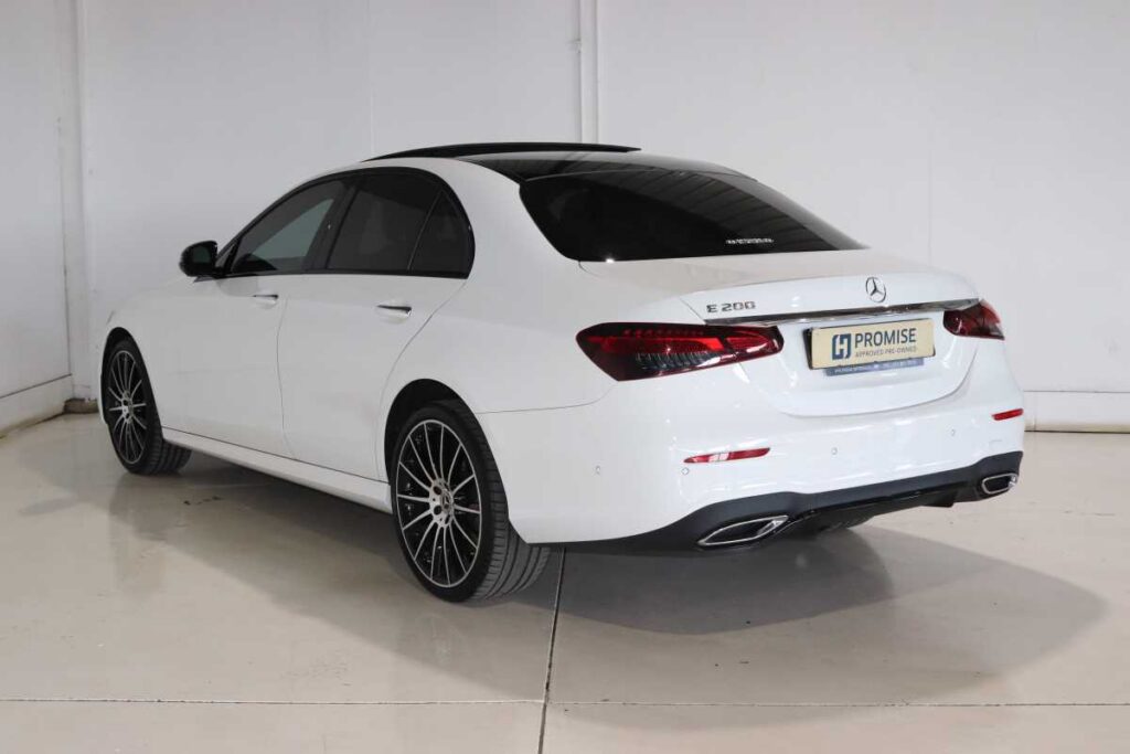 2021 MERCEDES-BENZ E 200