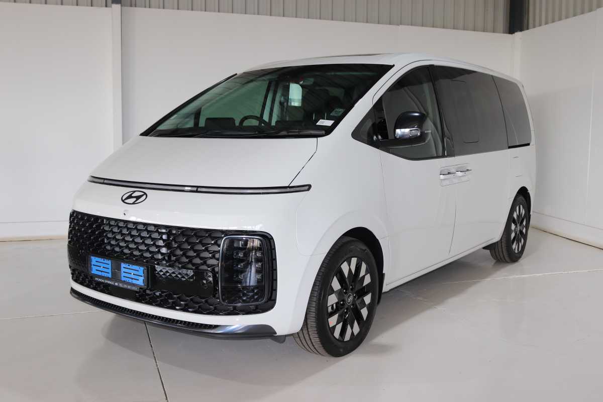 2026 HYUNDAI STARIA 2.2D LUXURY A/T