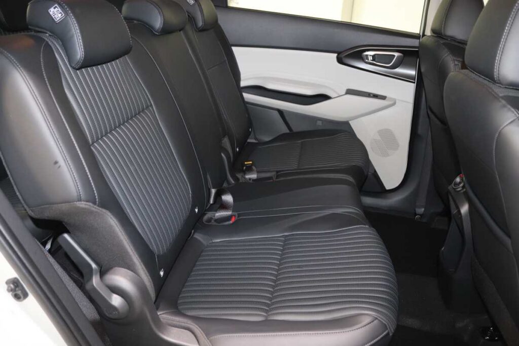 2026 KIA CARENS 1.5D AT LX