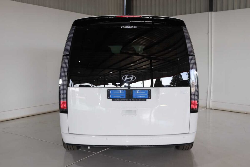 2026 HYUNDAI STARIA 2.2D LUXURY A/T