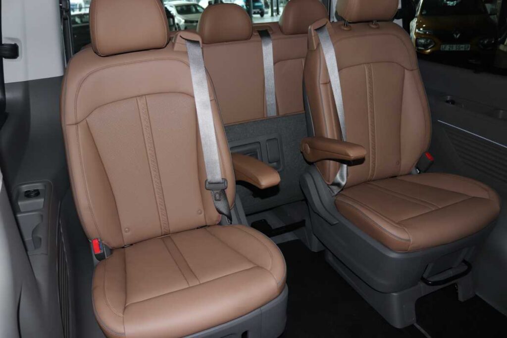 2026 HYUNDAI STARIA 2.2D LUXURY A/T