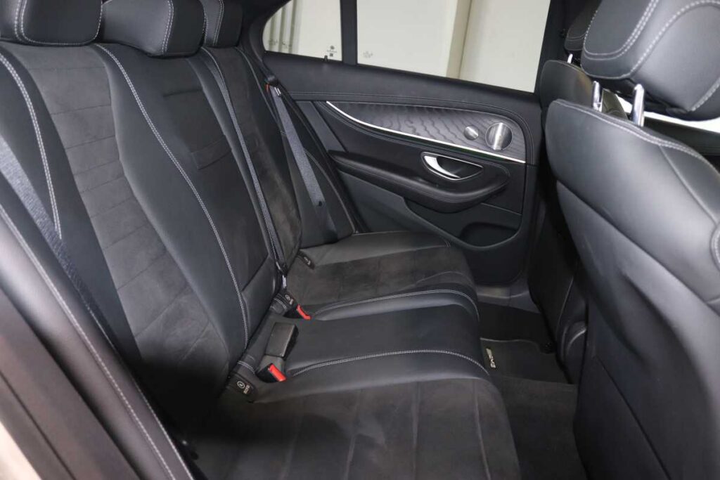 2021 MERCEDES-BENZ E 200