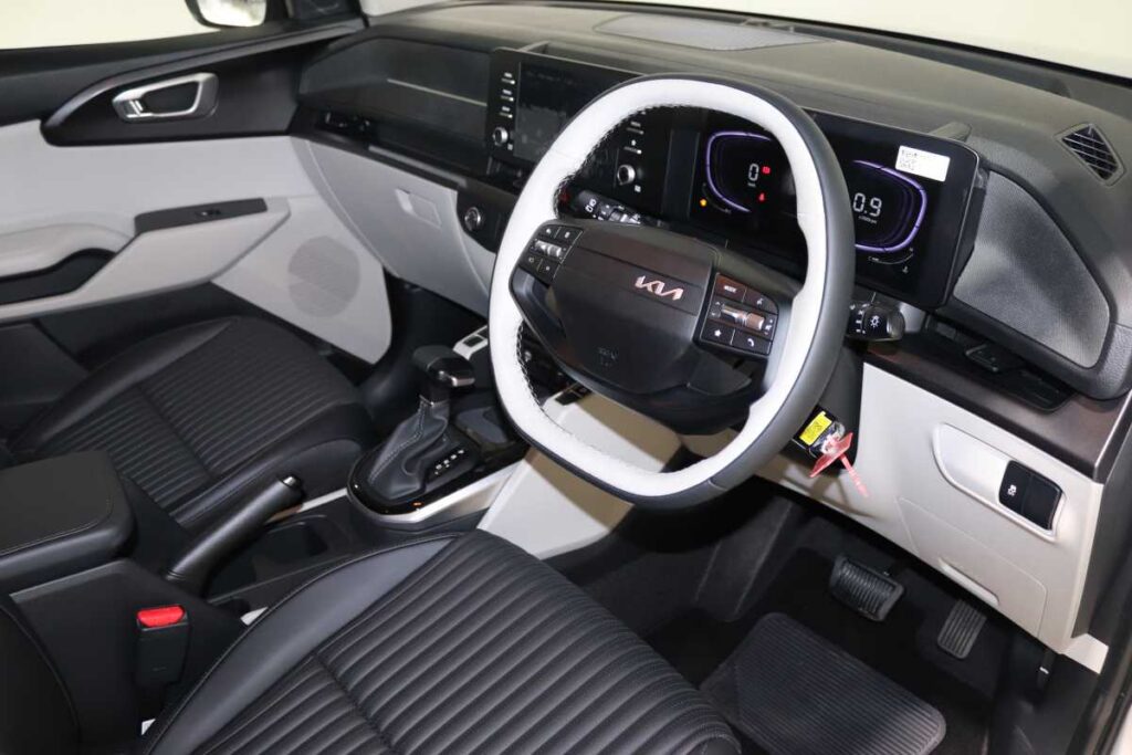 2026 KIA CARENS 1.5D AT LX