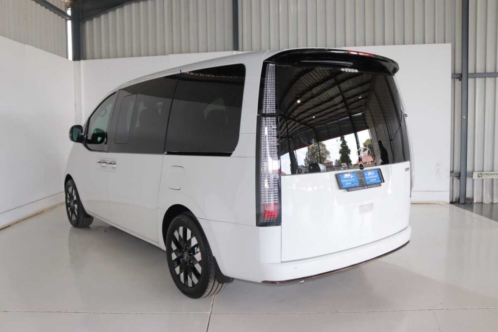 2026 HYUNDAI STARIA 2.2D LUXURY A/T