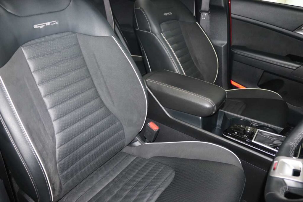 2025 KIA SPORTAGE 1.6T-GDi GT LINE PLUS A/T