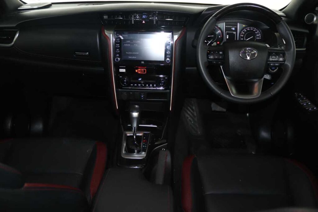 2024 TOYOTA FORTUNER 2.8 GD-6 4X4 VX A/T