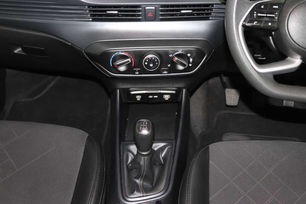 2024 HYUNDAI I20 1.2 PREMIUM