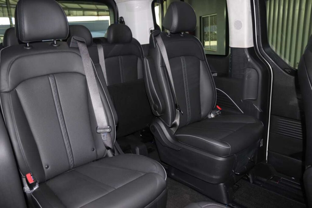 2026 HYUNDAI STARIA 2.2D LUXURY A/T