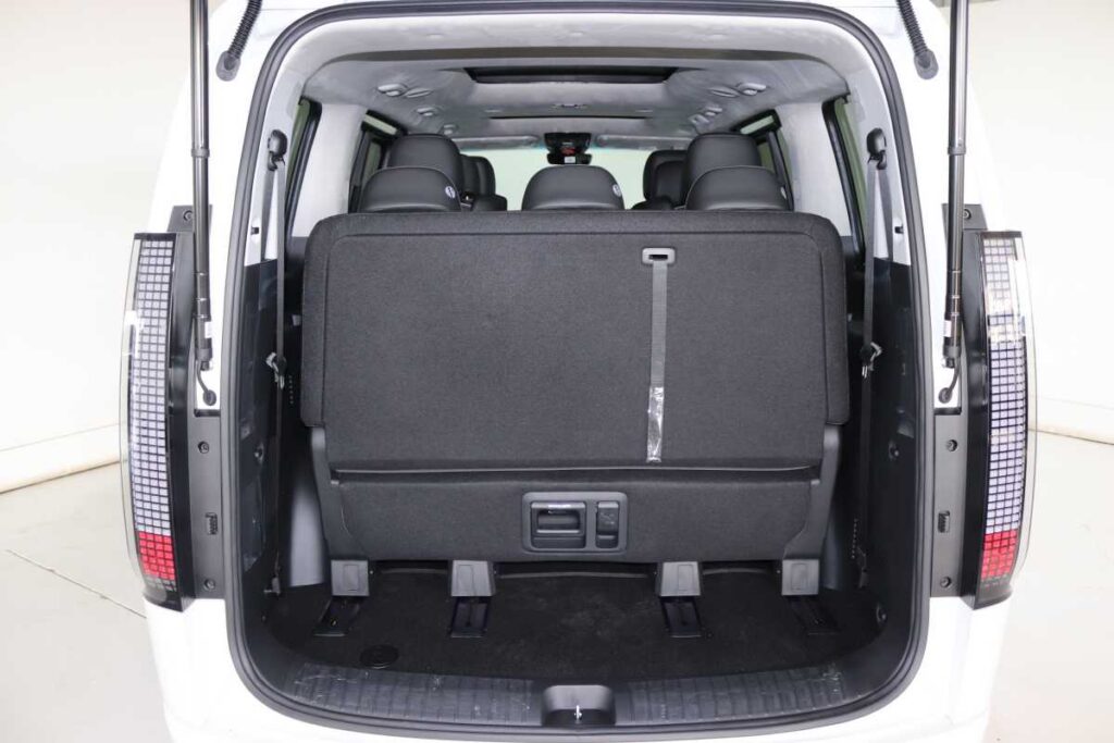 2026 HYUNDAI STARIA 2.2D LUXURY A/T
