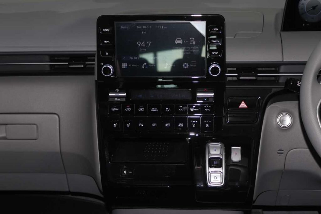 2026 HYUNDAI STARIA 2.2D LUXURY A/T