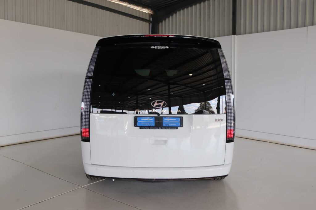 2026 HYUNDAI STARIA 2.2D LUXURY A/T
