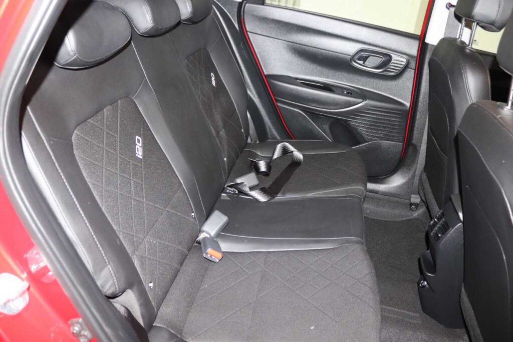 2025 HYUNDAI I20 1.4 EXECUTIVE A/T
