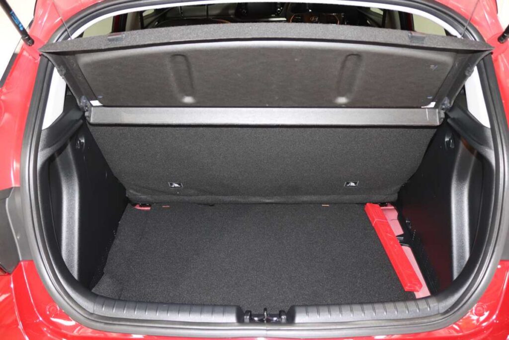 2025 HYUNDAI I20 1.4 EXECUTIVE A/T