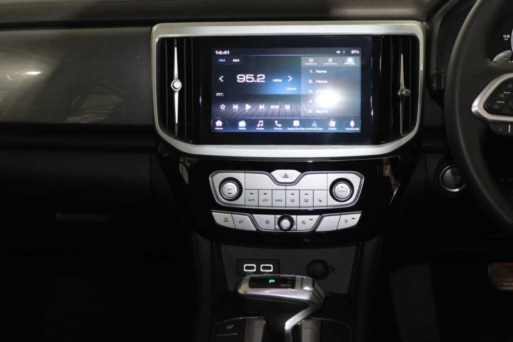 2024 GWM P-SERIES 2.0TD LT 4X4 A/T D/C P/U