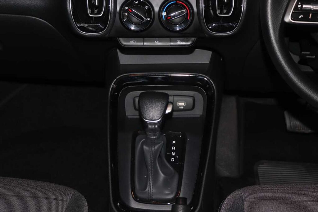 2026 KIA SONET 1.5 CVT LS