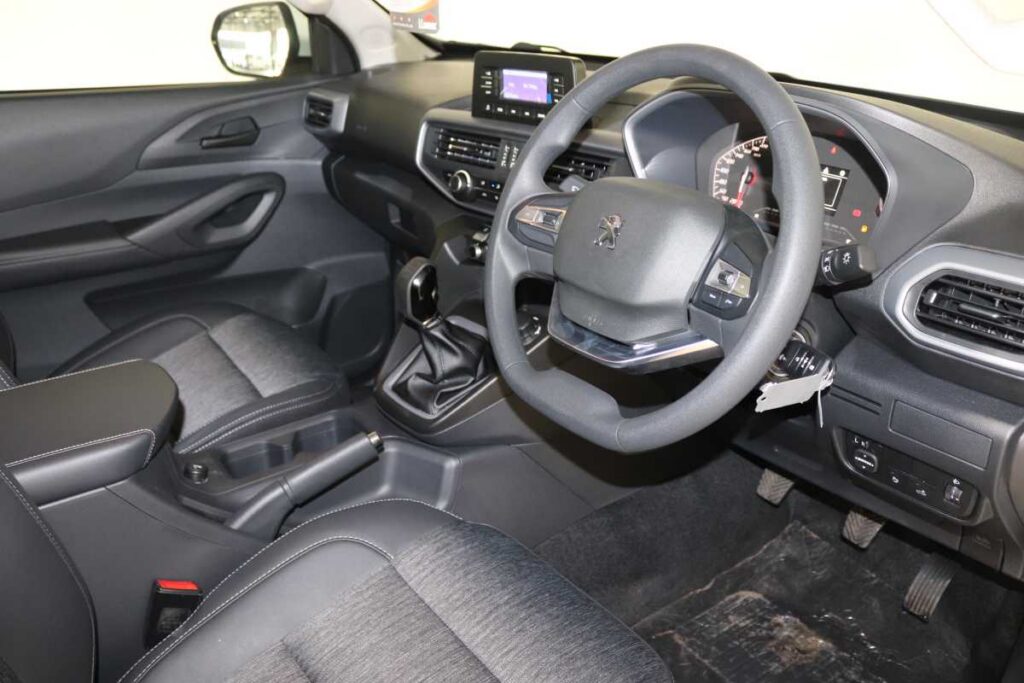 2026 PEUGEOT LANDTREK 1.9D ACTIVE P/U D/C 4X4