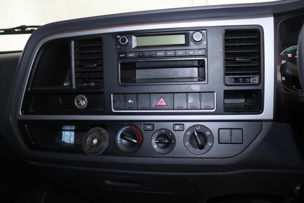 2022 HYUNDAI EX-8 A/C F/C D/S