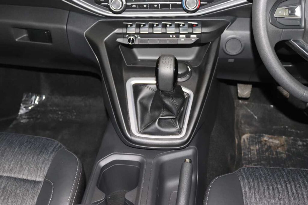 2026 PEUGEOT LANDTREK 1.9D ACTIVE P/U D/C 4X4